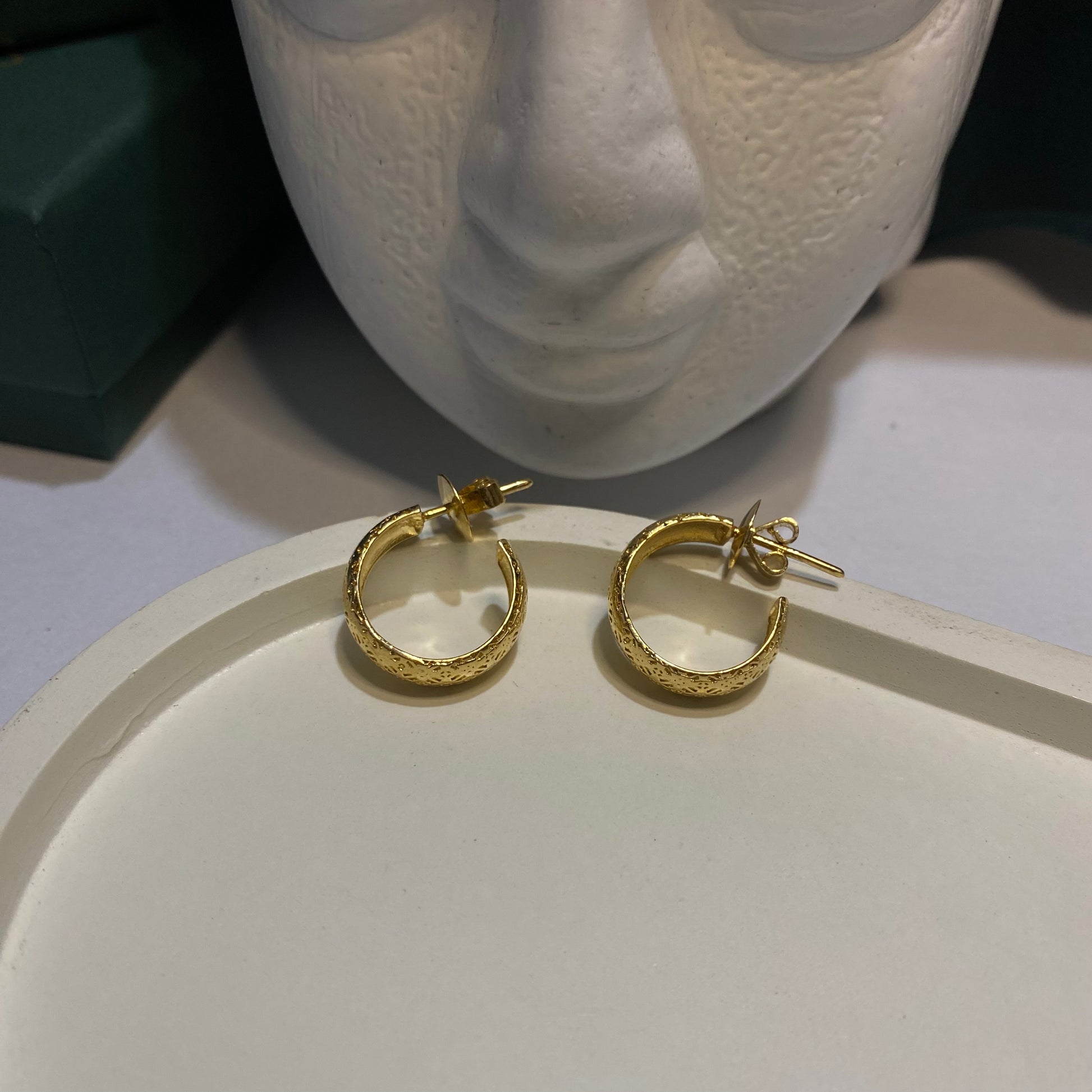 Amayra hoops