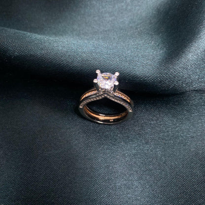 Solitaire Ring with detachable Band